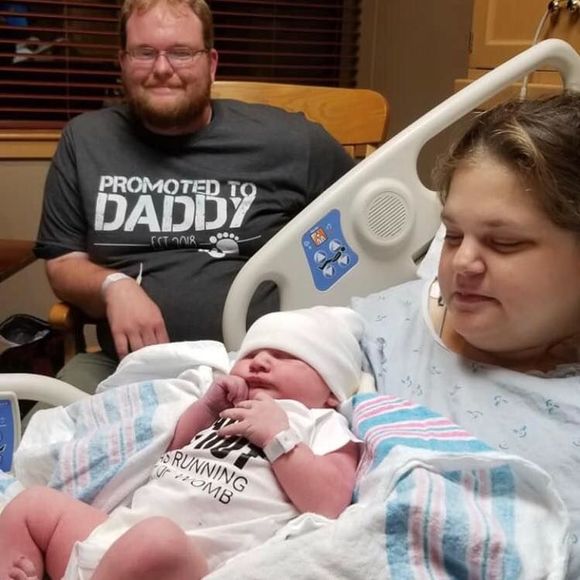 Meet your Posher, Britney - Picture 1 of 1